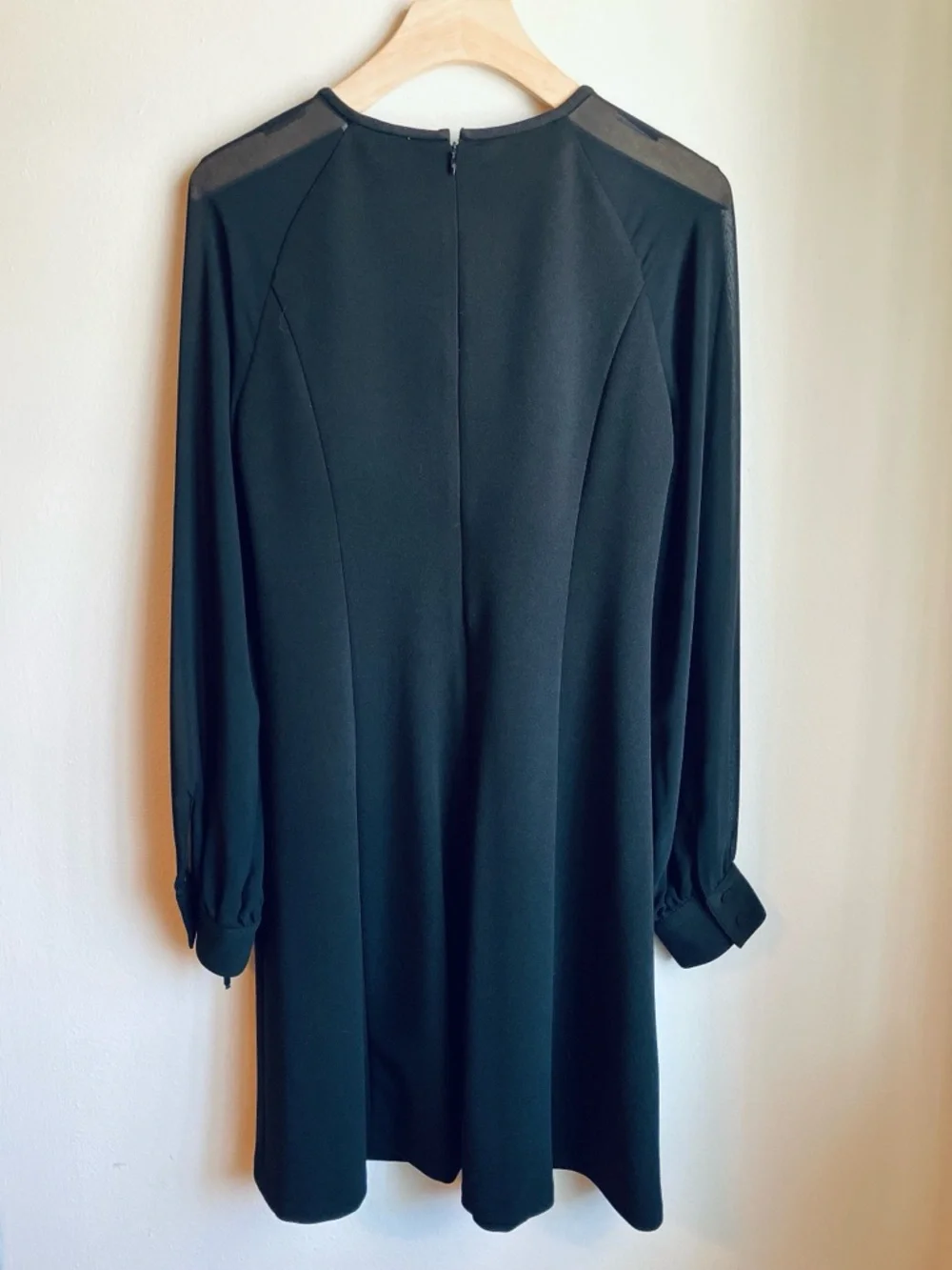 Calvin Klein Long-Sleeve Knee-Length Sheath Dress Size 8 Black Sheer Arms NWOT - Picture 5 of 12